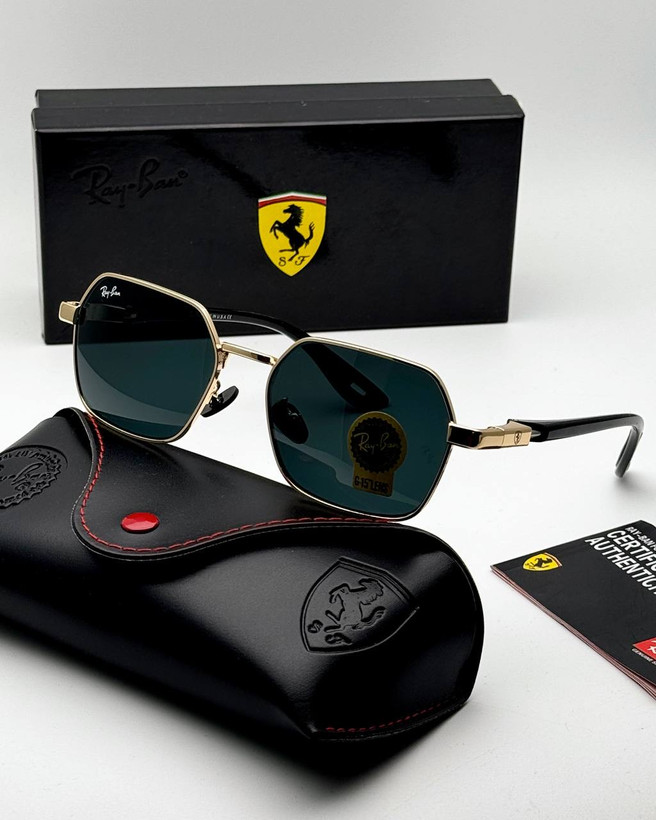 فریم طلایی لنز مشکی