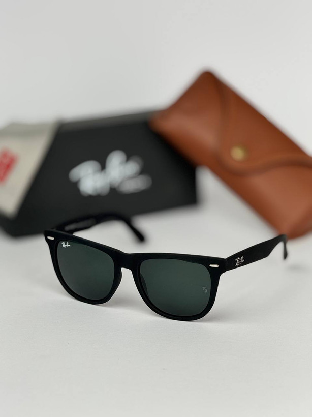 فریم مشکی مات لنز مشکی